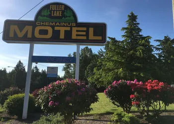 Fuller Lake Motel hotel thumbnail 7