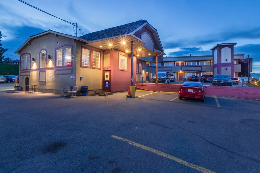 Canadas Best Value Inn Calgary Chinook Station hotel detail image 2