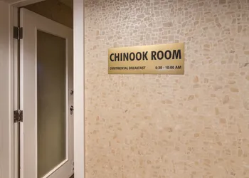 Canadas Best Value Inn Calgary Chinook Station hotel thumbnail 6