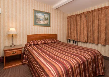 Canadas Best Value Inn Calgary Chinook Station hotel thumbnail 8