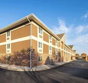 Days Inn & Suites by Wyndham Green Bay WI. hotel detail image 5