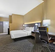 Comfort Suites Hanes Mall hotel detail image 5