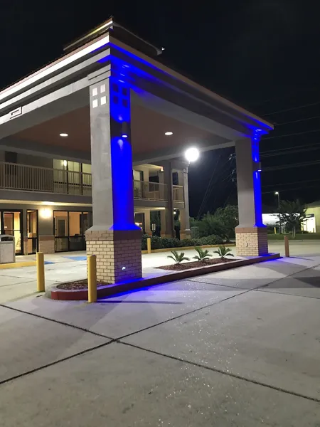 Super 8 by Wyndham Slidell hotel detail image 2