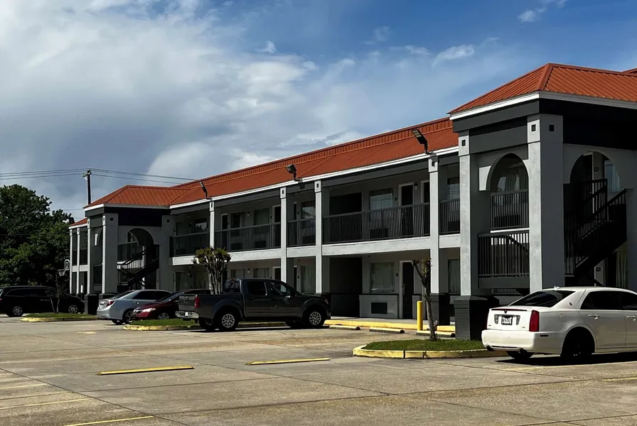 Super 8 by Wyndham Slidell hotel detail image 6