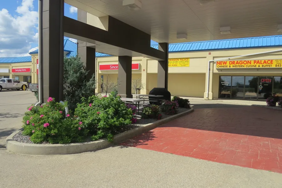 Rocky Inn Express hotel detail image 2