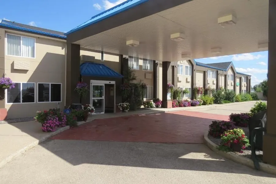 Rocky Inn Express hotel detail image 6