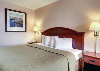 Rodeway Inn North Ridgeland hotel thumbnail 4