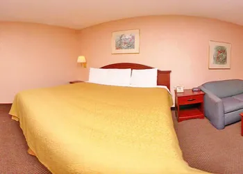 Rodeway Inn North Ridgeland hotel thumbnail 7