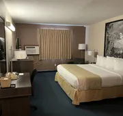 Super 8 by Wyndham Sturgis hotel detail image 4