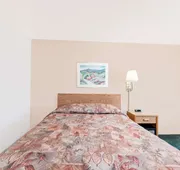 Super 8 by Wyndham Belle Fourche SD hotel detail image 5