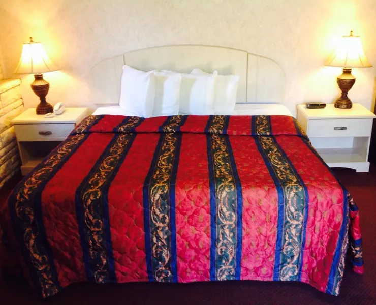 Red Carpet Inn & Suites Hammonton NJ Route-30E hotel detail image 2