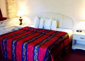 Red Carpet Inn and Suites - Hammonton West/Winslow Township hotel thumbnail 5