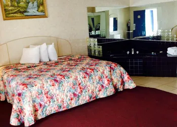 Red Carpet Inn and Suites - Hammonton West/Winslow Township hotel thumbnail 6