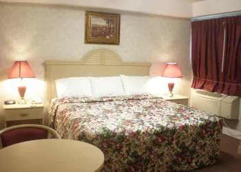 Red Carpet Inn and Suites - Hammonton West/Winslow Township hotel thumbnail 7
