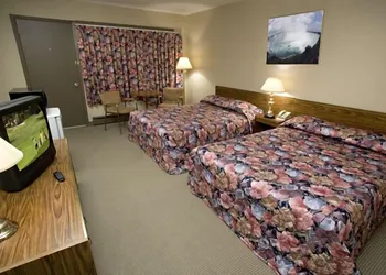 Candlelight Inn hotel thumbnail 4
