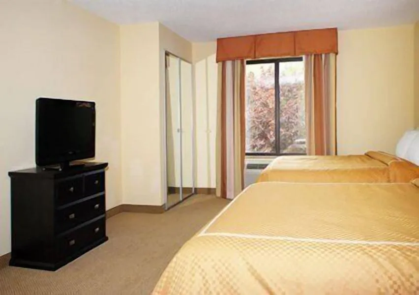 Comfort Suites South Bend near Casino hotel detail image 6