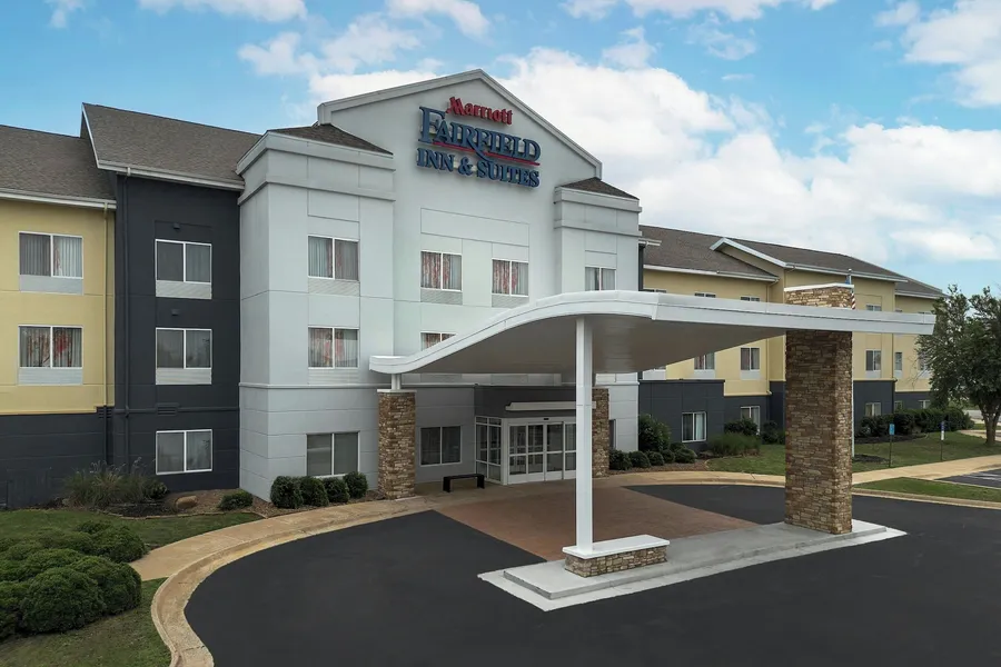 Fairfield Inn & Suites by Marriott Rogers hotel detail image 2