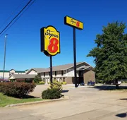 Super 8 by Wyndham Bentonville hotel detail image 4