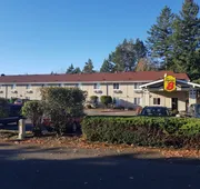 Super 8 by Wyndham Shelton hotel detail image 4