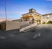 Red Lion Inn & Suites Sequim hotel detail image 3