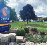 Comfort Inn Cambridge - Highway 401 hotel detail image 7