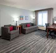 Hampton Inn & Suites St. Louis at Forest Park hotel detail image 7