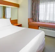 Microtel Inn & Suites by Wyndham Hattiesburg hotel detail image 3