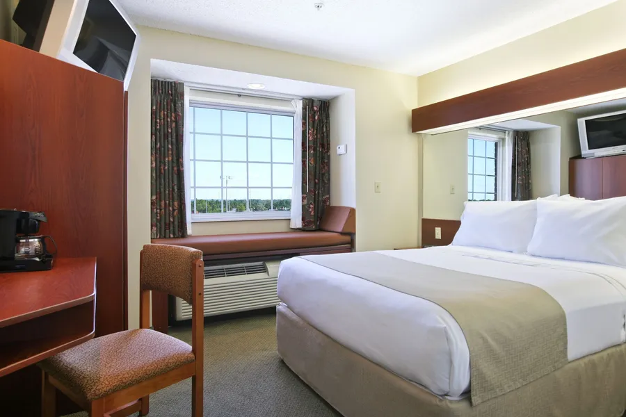 Microtel Inn & Suites by Wyndham Hattiesburg hotel detail image 6