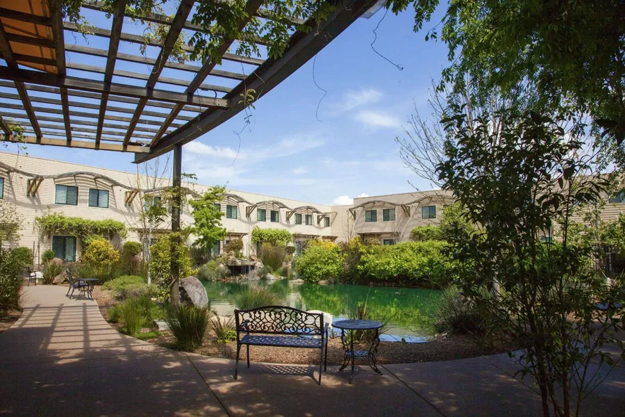 DoubleTree by Hilton Napa Valley - American Canyon hotel detail image 2