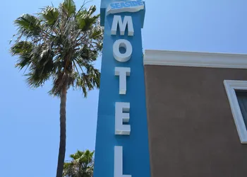 Seaside Motel hotel thumbnail 2