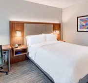 Holiday Inn Express Hotel & Suites West Long Branch by IHG hotel detail image 7