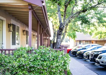 The Inn on Pine hotel thumbnail 3