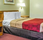 Econo Lodge Northeast hotel detail image 7