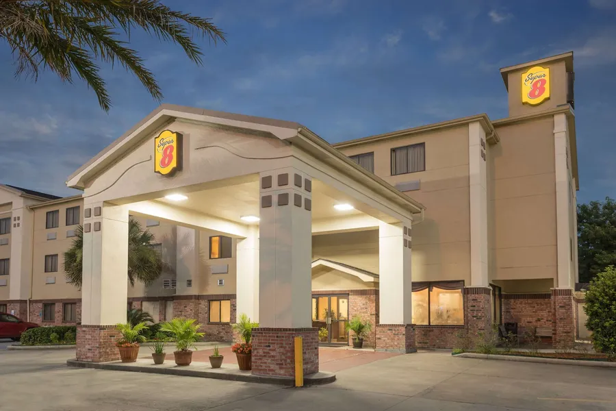 Super 8 by Wyndham Duson Lafayette West Area hotel detail image 2