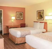 Econo Lodge hotel detail image 3