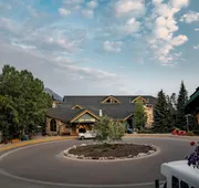 Lake Louise Inn hotel detail image 3