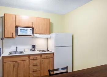 Hawthorn Extended Stay by Wyndham Lewisville hotel thumbnail 3