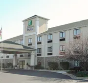 Holiday Inn Express Marshall by IHG hotel detail image 4