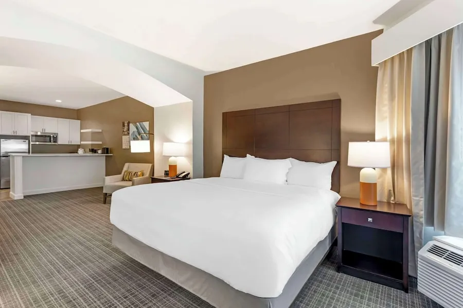 Comfort Inn & Suites Verona at Turning Stone Resort Casino hotel detail image 6