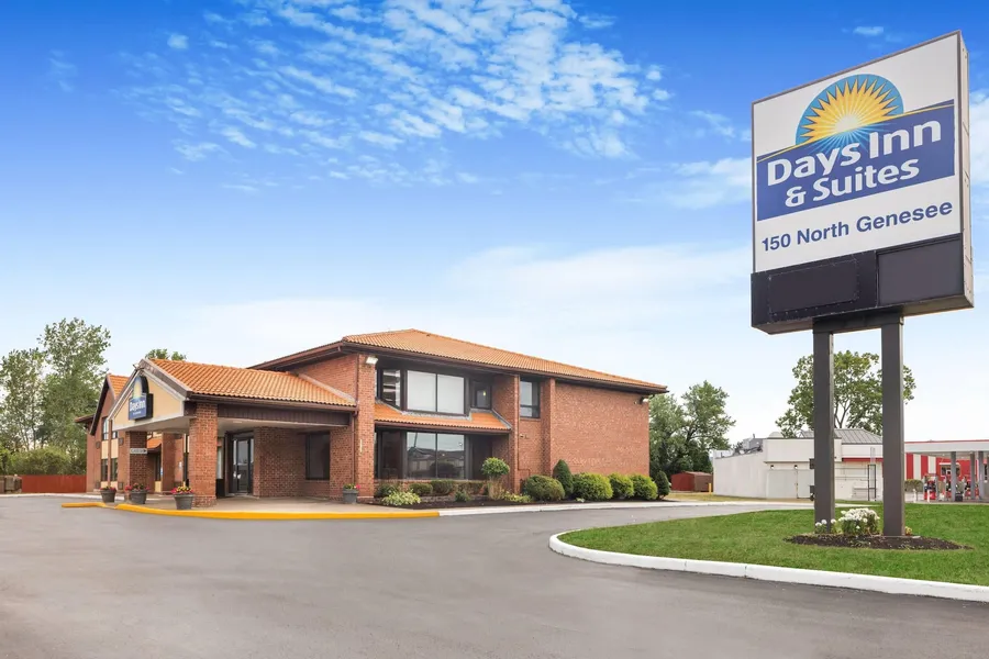 Days Inn by Wyndham Utica hotel detail image 2