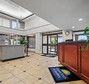 Days Inn by Wyndham Utica hotel detail image 5