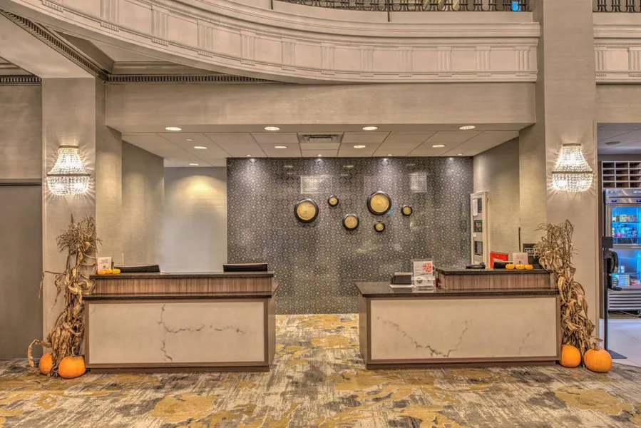 DoubleTree by Hilton Utica hotel detail image 2