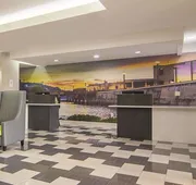 La Quinta Inn & Suites by Wyndham Prattville hotel detail image 5