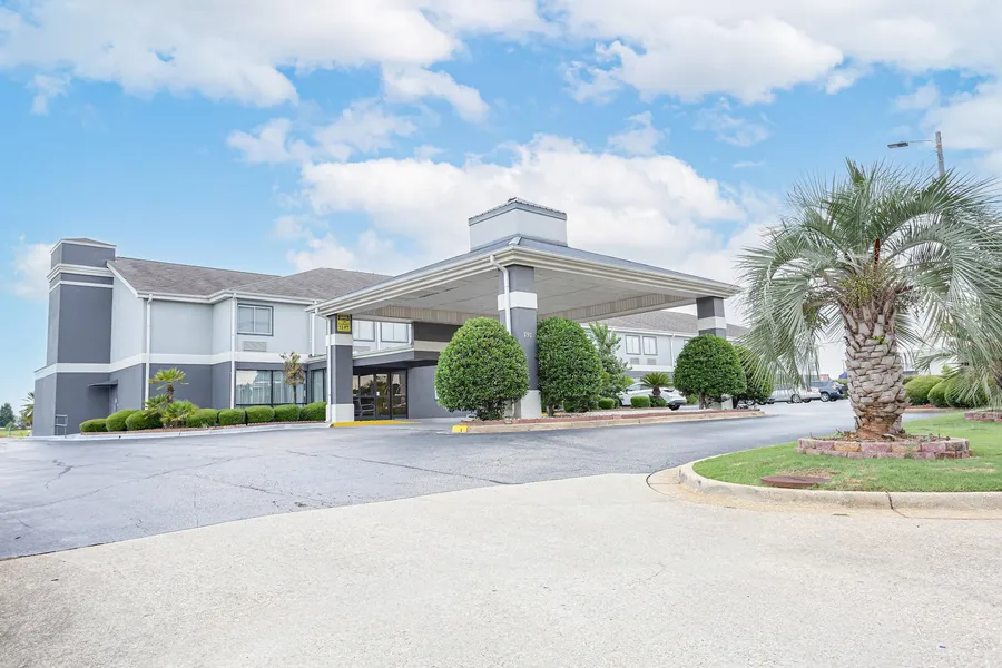 Quality Inn Prattville I-65 hotel detail image 2