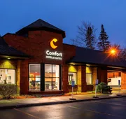 Comfort Hotel & Suites hotel detail image 3