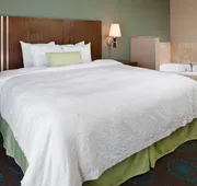 Hampton Inn & Suites Lincoln - Northeast I-80 hotel detail image 5