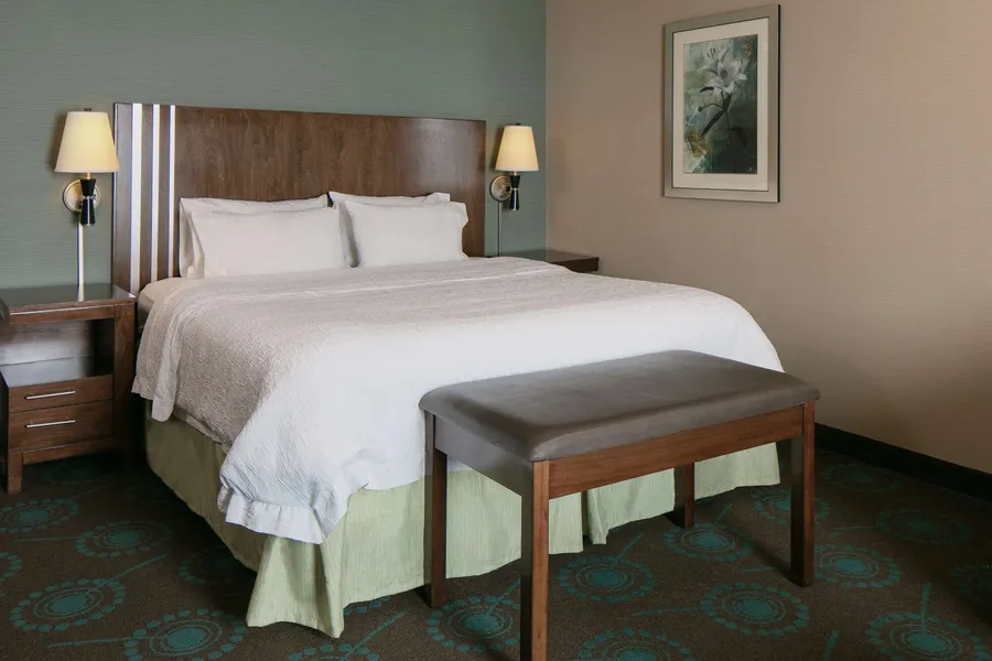Hampton Inn & Suites Lincoln - Northeast I-80 hotel detail image 6
