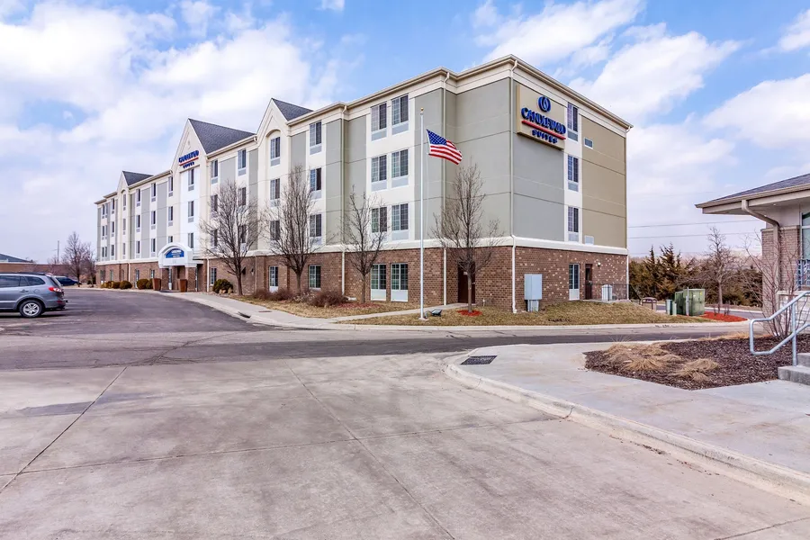 Candlewood Suites Lincoln by IHG hotel detail image 6