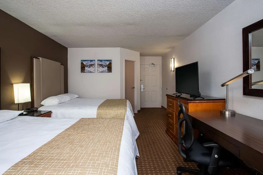 Travelodge by Wyndham Fort Wayne North hotel detail image 6