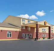Super 8 by Wyndham Ottawa hotel detail image 3